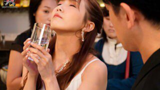 DASS-384 Shut up, stick out your nasty ass, and say heehee with your cock. I can’t stand it. You have a vulgar ass, and you’re going to get fucked by me. I got drunk and committed adultery with a friend I met for the first time in a while at a class reunion… Tomoda. Ayaka