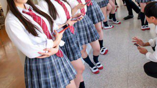 HUNTC-117 Female student standing in school! 1.5 by ho? If you fuck inside the school, the hotel fee is free! NNOK depending on negotiation! Recently, there has been a strict crackdown on girls who engage in compensated dating and fatherhood in parks…