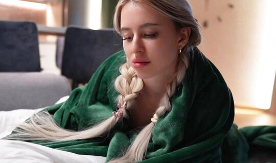 Russian stepsister enjoys sucking her brother