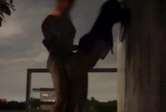 I secretly ate bangbang under the bridge and later found out that the fields were suitable for wild cannons.