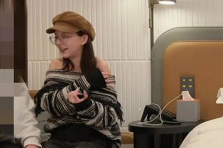 Today I Made An Appointment With A Literary Goddess – Wang An’An