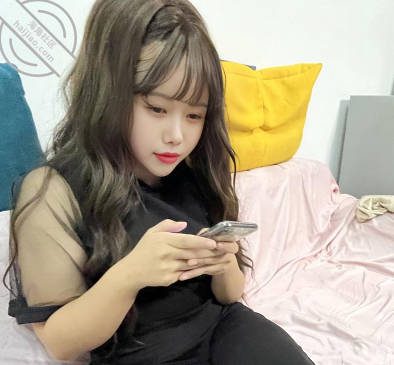 Asshole Aunt Squirts Pees On Nephew’S Face