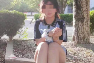 I got my old classmate’s innocent sister drunk and creampied her without a condom