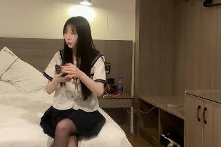 Black silk xxx is obedient and has long legs and tender pussy for you to play with – cart and flower