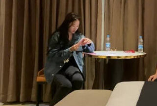 Big breasts girl with ripples and bee waist and legs enjoying bliss – Lao Niu Tanhua