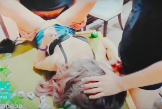 [Exclusive update] I was fucked in turns and swallowed my cum. My bestie was watching me being fucked at the mahjong table. It was pretty good though…