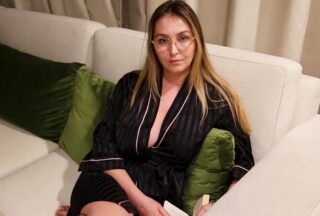 A Stepson Fucked A Russian Mom In The Ass With His Strong Dick.