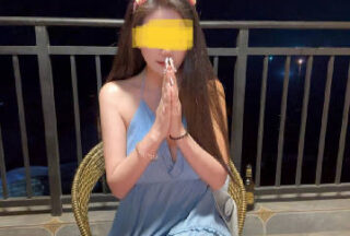 A stunning married woman’s birthday date was perfect for a date with cola and popping candy – she was absolutely blown away!