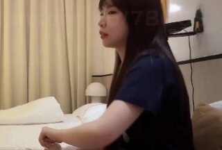 Looking for a nice, considerate, long-legged girl – 7BOSS