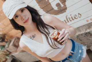 The beautiful 33-year-old owner of a popular cafe, with D-cup breasts, is penetrated until ejaculation. (Answer from an9tv-075)