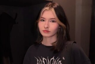 A young cutie took the shaft into her pussy in a purely friendly manner