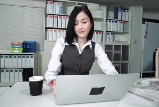 AI – Yang Ying – Female employee harassed