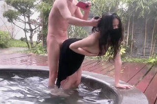 Hot spring resort bathhouse unprotected sex – Han Yan