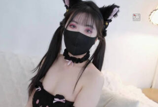 Private photoshoot of a cat-eared girl whose honey hole was ravaged by the photographer – Lazy Pig