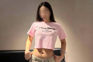 My cousin had been menstruating for so long that I hadn’t been able to have sex with her anus, and it took a lot of effort to finally get it in.