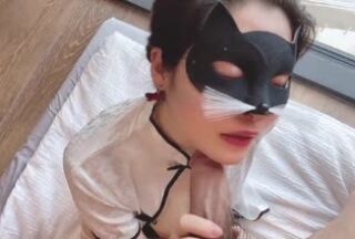 My dance teacher, who hadn’t had sex in three months, was wearing a cheongsam and let me penetrate her from behind—a fat-butt housewife.